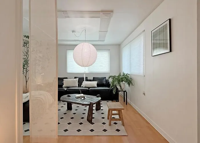 Large 3br Near Mangwon Market For 8 Guests Appartement *