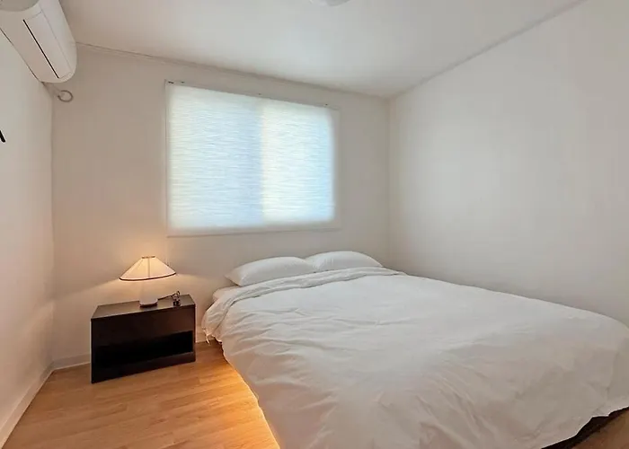 Appartement Large 3br Near Mangwon Market For 8 Guests *